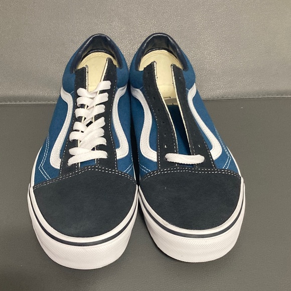 Vans Old Skool Blue and White Sneakers with gum bottom! - Picture 3 of 7